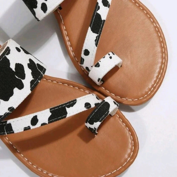 Women Cow Print Flat Slippers With Floral Pattern - Picture 6 of 8